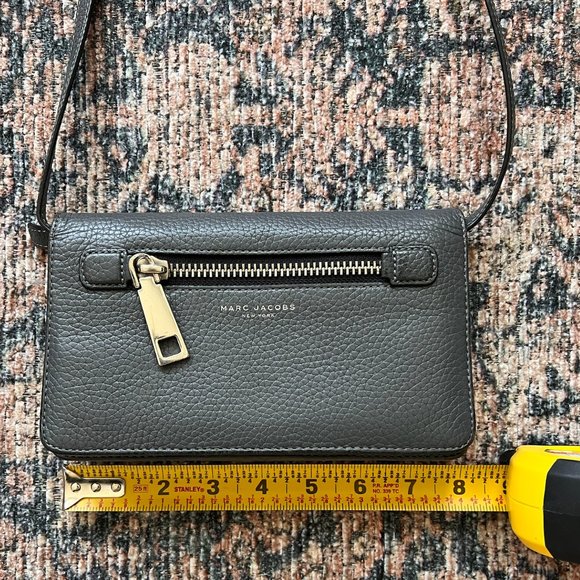 Marc Jacobs Gotham Pebbled Leather Crossbody Wallet Bag - Picture 7 of 8